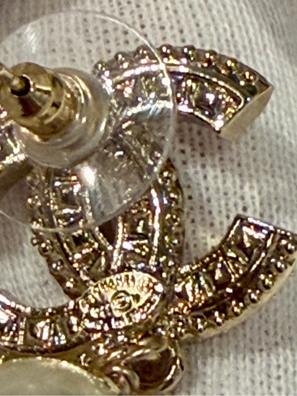 NEW Chanel Resin and Strass Metal Pearl Drop Earrings - Picture 6 of 11